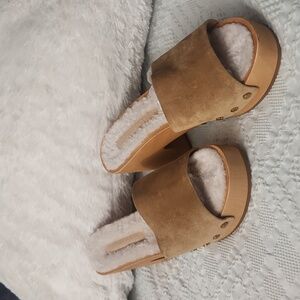Veronica Beard Hannalee Suede Clog Sandal Size 7M NEW Without Box!